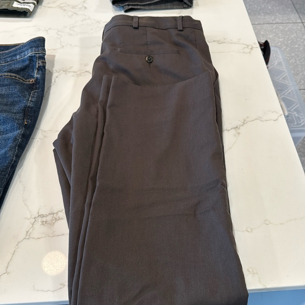 Kenneth Cole New York 100% Wool Dress Pants